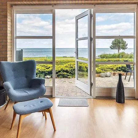 4 Star Holiday Home In Frorup Frorup